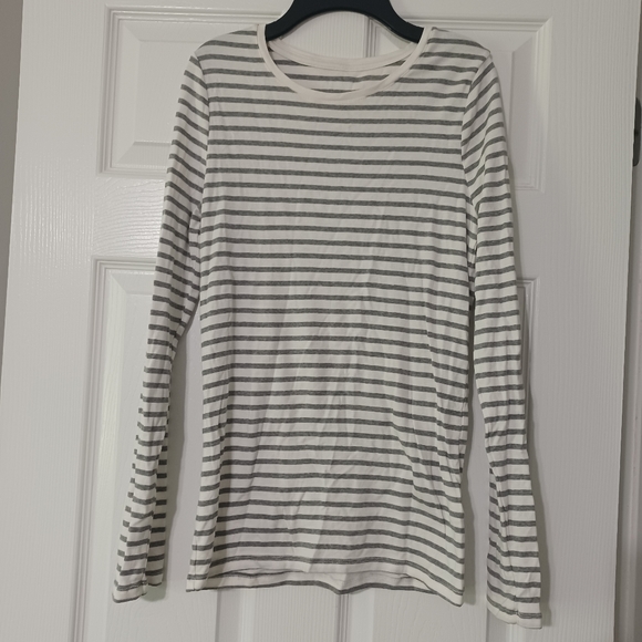 a new day Tops - Women's Target Long Sleeve Top